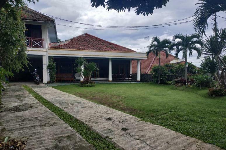 Villa Maryland Prigen Ngoại thất bức ảnh
